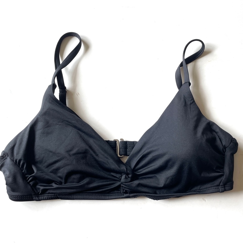 NWT bikini top size Large knotty new with tags